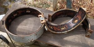 【器具の革修理】治具のカチカチに劣化した革を張替えました！