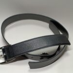 修理前のグッチのベルト