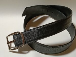 革交換修理後のグッチのベルト