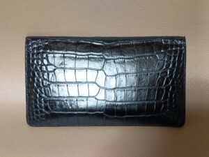 修理後のエルメスの長財布