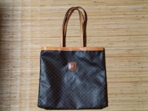 修理後のセリーヌのトートバッグ