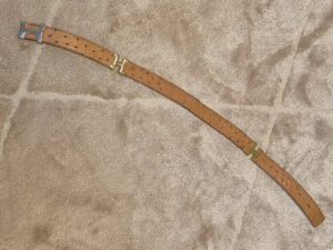【ミッシェルアドルフ革ベルト修理】サイズ直しと革交換で気分一新！