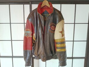 修理後のくぁのスタジアムジャンパー