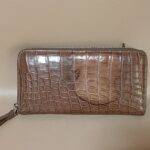 修理前のクロコダイルレザーの長財布
