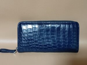 カラーチェンジ後のクロコダイルレザーの長財布