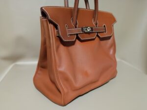 修理後のエルメスのバーキンサイドビュー