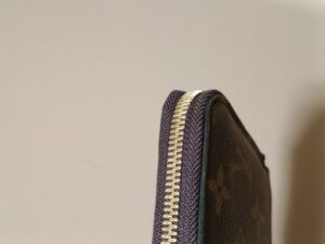 ファスナー交換修理後のルイ・ヴィトンモノグラムの財布
