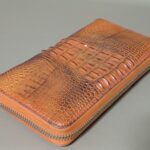 黒ずんだクロコダイルレザーの長財布
