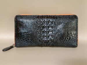 カラーチェンジ後のクロコダイルレザーの長財布
