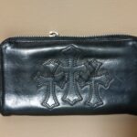 修理前のクロムハーツの長財布