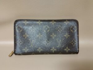 ファスナー交換後のルイ・ヴィトンモノグラム長財布