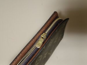 交換修理後のルイ・ヴィトンモノグラム長財布のファスナー