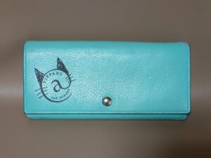 修理前のティファニーの財布