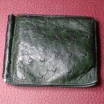 修理前のオーストリッチレザーの財布